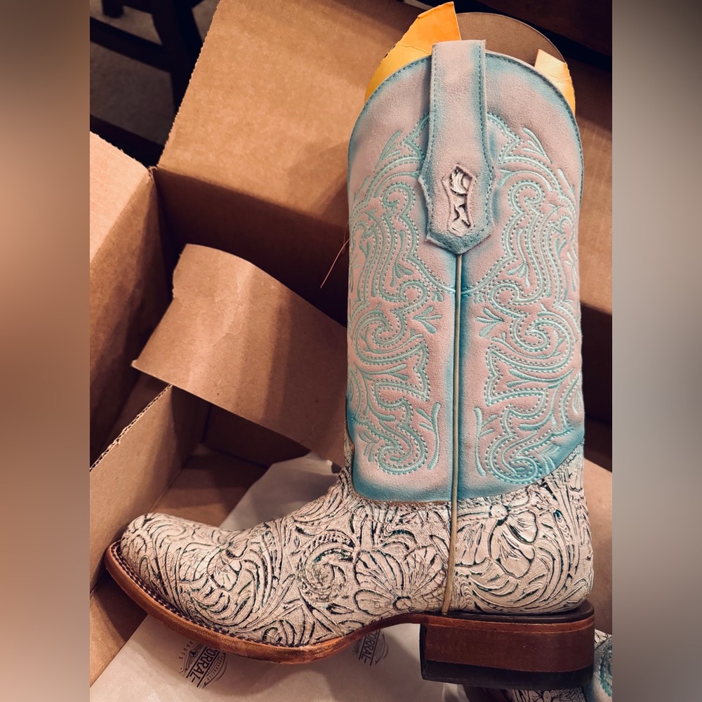 Embroidered White & Blue Bridal Square Toe Boots Size 8.5 Wedding Rodeo - Picture 4 of 13